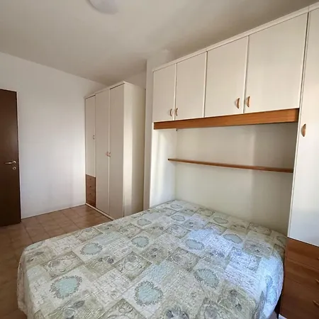Familiar Flat In 아파트 *