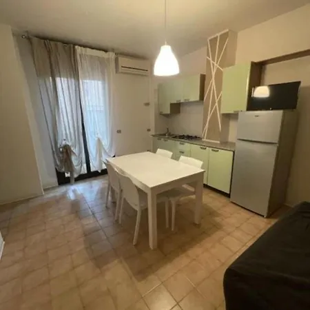 Familiar Flat In *