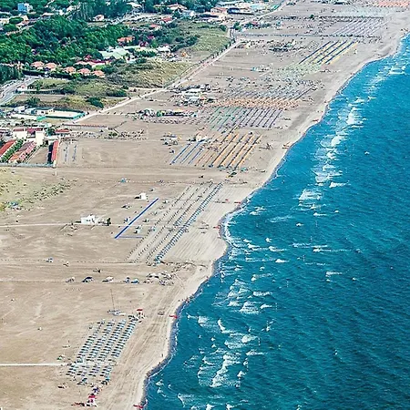 Familiar Flat In Rosolina Mare
